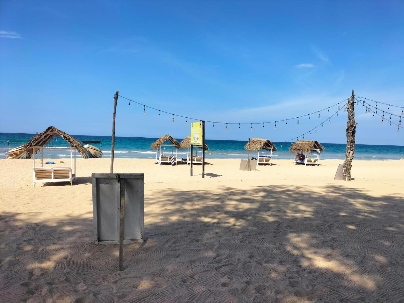 Hotel Coral Bay Тринкомали Экстерьер фото