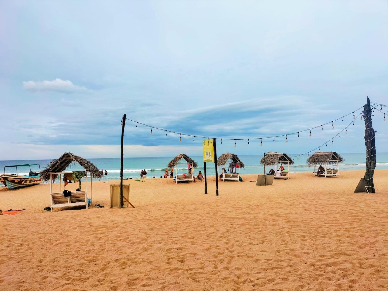 Hotel Coral Bay Тринкомали Экстерьер фото